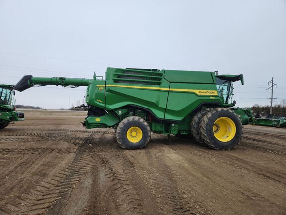 2021 John Deere X9 1000 Combine