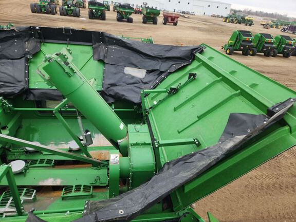 2021 John Deere X9 1000 Combine