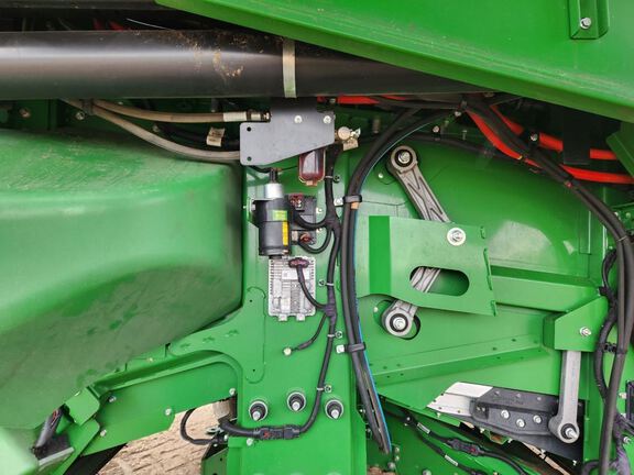 2021 John Deere X9 1000 Combine