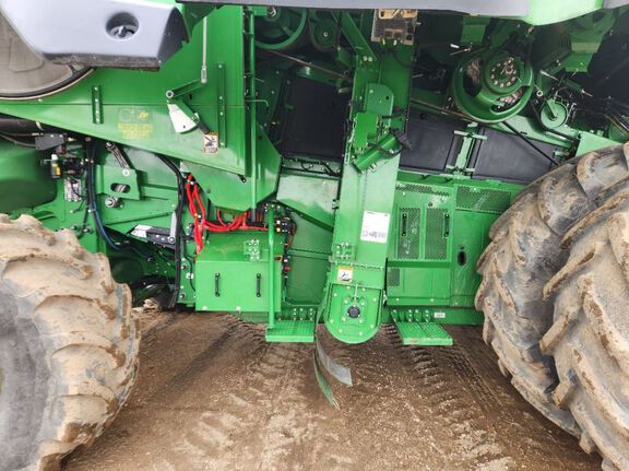 2021 John Deere X9 1000 Combine