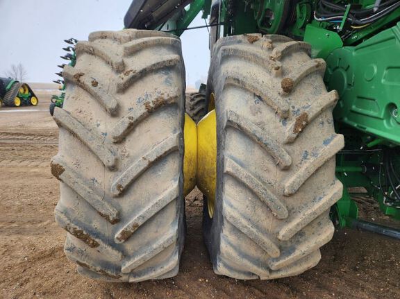 2021 John Deere X9 1000 Combine
