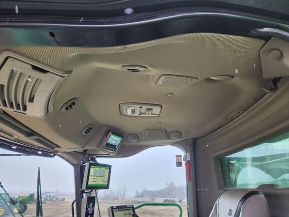 2021 John Deere X9 1000 Combine