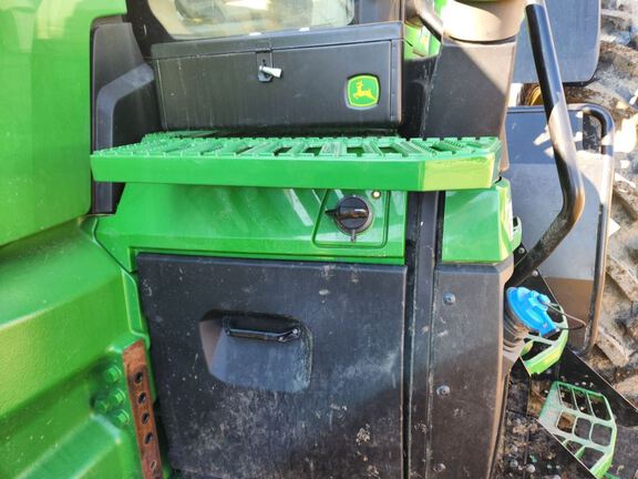 2025 John Deere 8R 230 Tractor