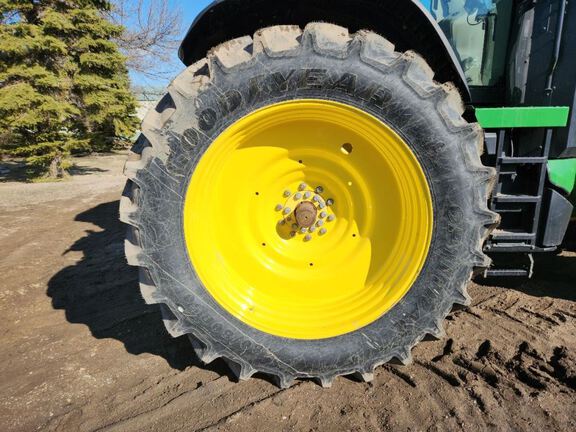 2025 John Deere 8R 230 Tractor