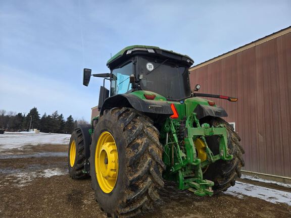 2025 John Deere 7R 210 Tractor
