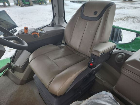 2025 John Deere 9R 540 Tractor 4WD