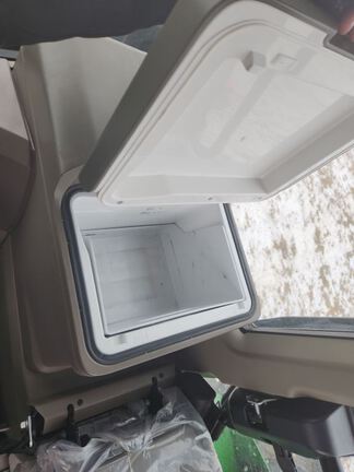 2025 John Deere 9R 540 Tractor 4WD