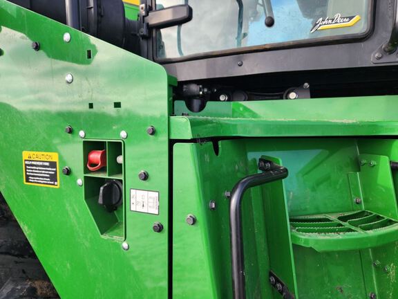 2025 John Deere 9RX 540 Tractor Rubber Track