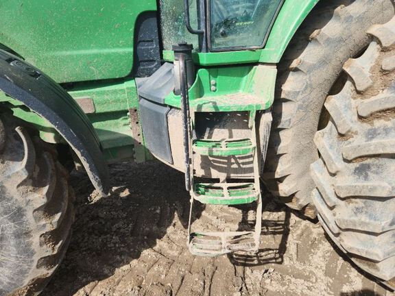 2005 John Deere 8320 Tractor