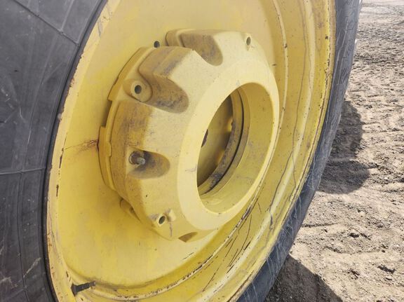 2005 John Deere 8320 Tractor