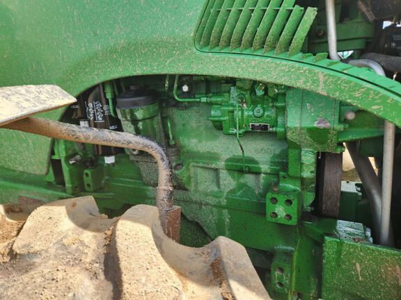 2005 John Deere 8320 Tractor
