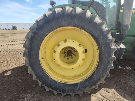 2005 John Deere 8320 Tractor