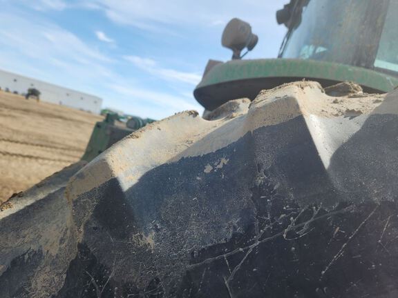 2005 John Deere 8320 Tractor