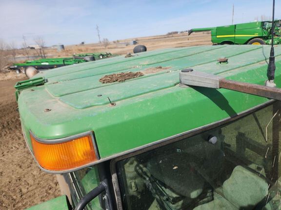 2005 John Deere 8320 Tractor