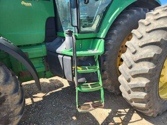 2005 John Deere 8320 Tractor