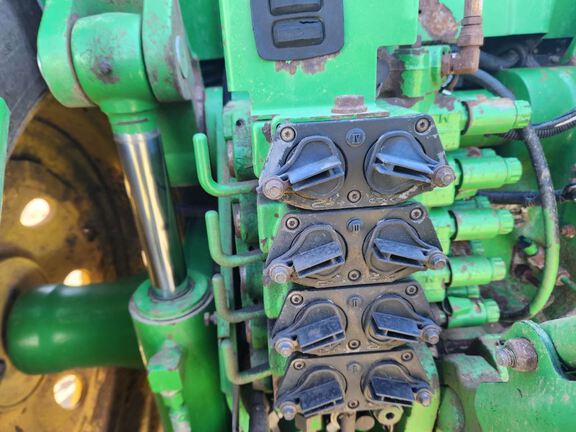 2005 John Deere 8320 Tractor