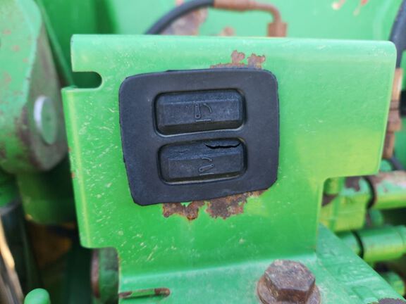 2005 John Deere 8320 Tractor