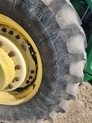 2005 John Deere 8320 Tractor
