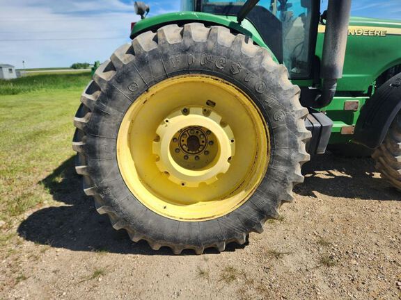 2005 John Deere 8320 Tractor