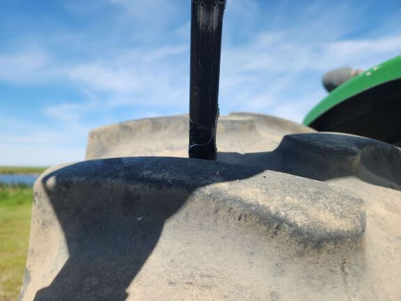2005 John Deere 8320 Tractor