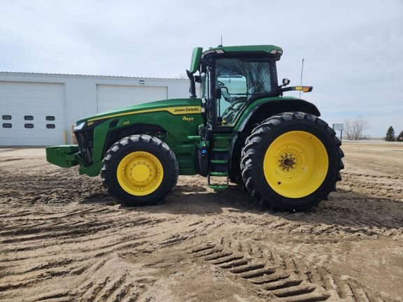 2025 John Deere 8R 230 Tractor