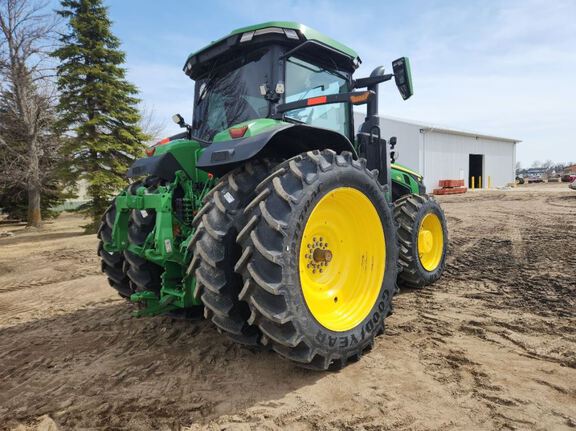 2025 John Deere 8R 230 Tractor