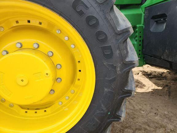 2025 John Deere 8R 230 Tractor