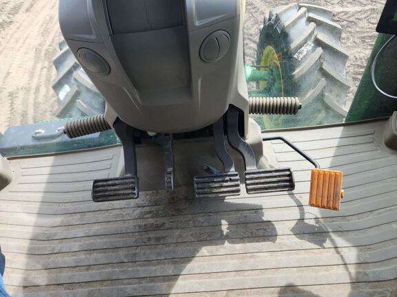 2025 John Deere 8R 230 Tractor