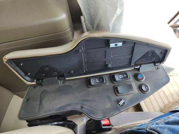 2025 John Deere 8R 230 Tractor