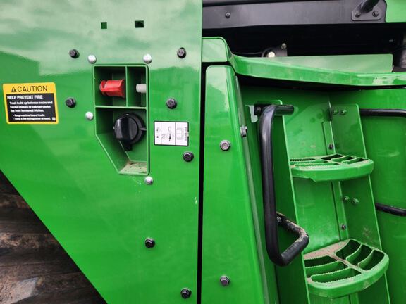 2025 John Deere 9RX 540 Tractor Rubber Track