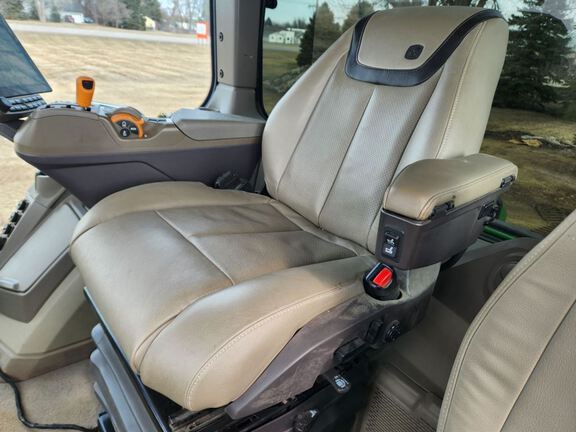 2025 John Deere 9RX 540 Tractor Rubber Track