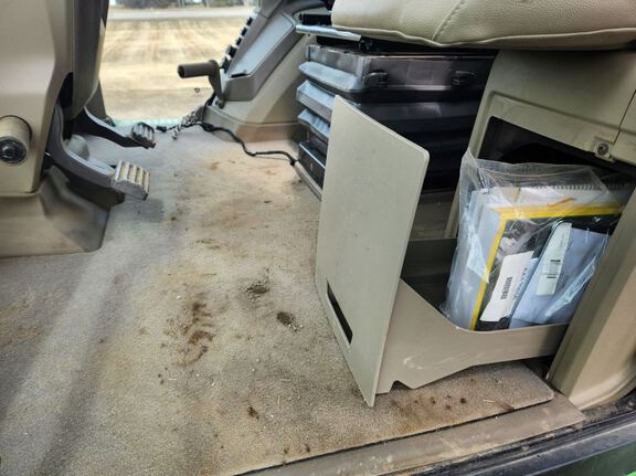 2025 John Deere 9RX 540 Tractor Rubber Track