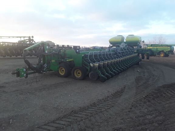 2008 John Deere DB88 Planter