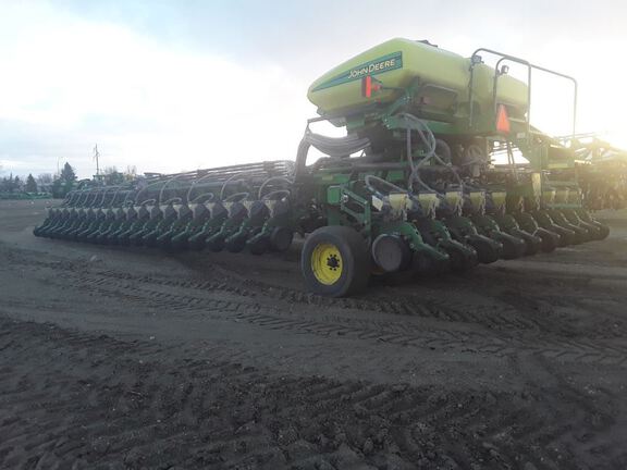 2008 John Deere DB88 Planter