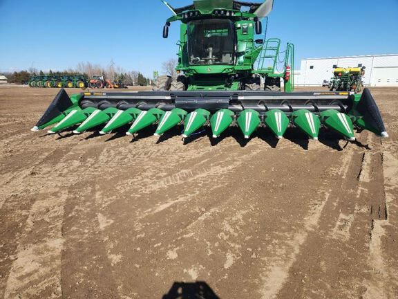 2021 Drago 12-30 Header Corn Head