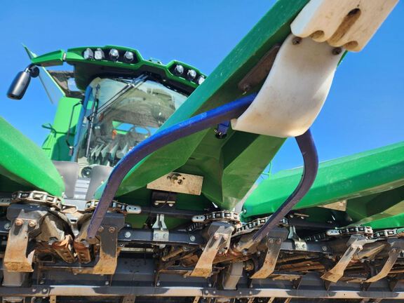 2021 Drago 12-30 Header Corn Head