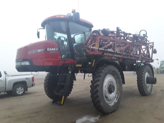2013 Case PATRIOT 4430 Sprayer/High Clearance