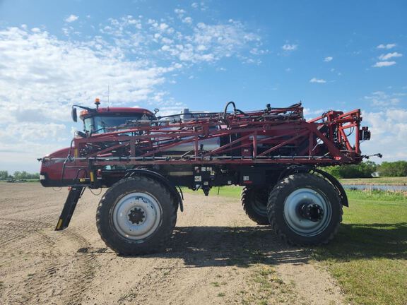 2013 Case PATRIOT 4430 Sprayer/High Clearance