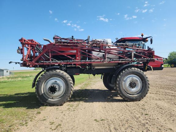 2013 Case PATRIOT 4430 Sprayer/High Clearance