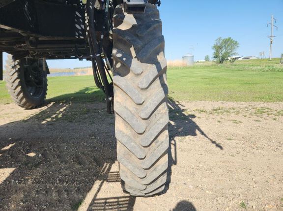 2013 Case PATRIOT 4430 Sprayer/High Clearance