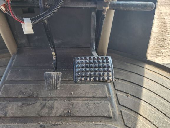 2013 Case PATRIOT 4430 Sprayer/High Clearance