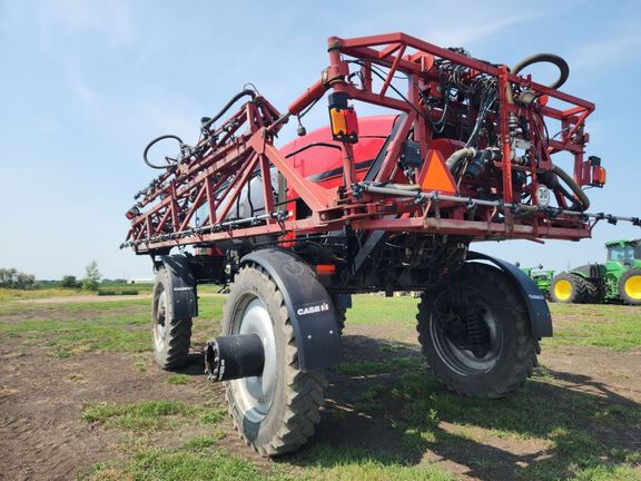 2013 Case PATRIOT 4430 Sprayer/High Clearance