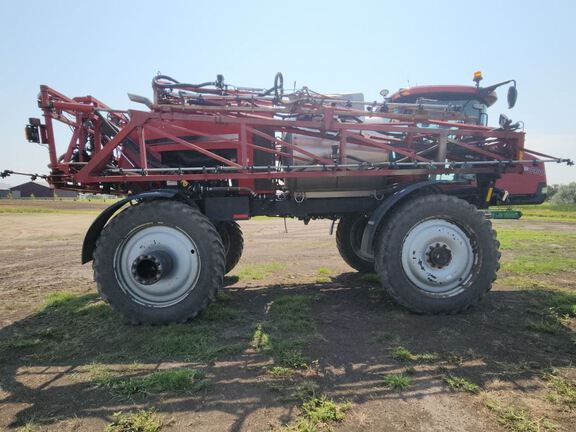 2013 Case PATRIOT 4430 Sprayer/High Clearance