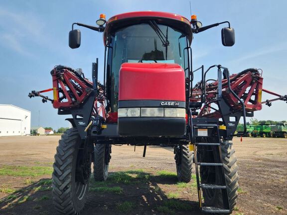 2013 Case PATRIOT 4430 Sprayer/High Clearance