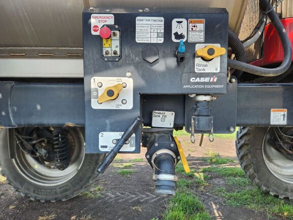 2013 Case PATRIOT 4430 Sprayer/High Clearance