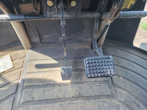 2013 Case PATRIOT 4430 Sprayer/High Clearance
