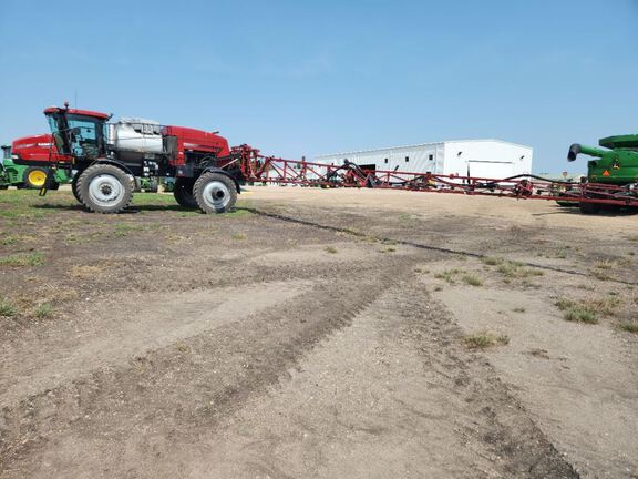 2013 Case PATRIOT 4430 Sprayer/High Clearance