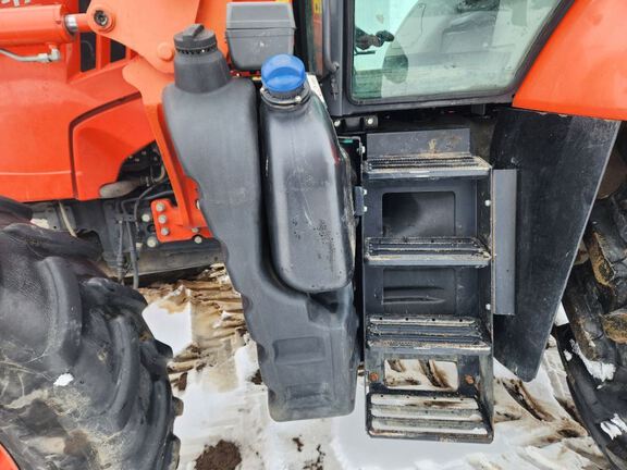 Kubota M7-171 Tractor