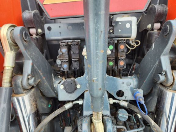 Kubota M7-171 Tractor