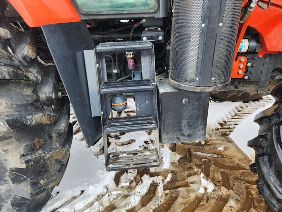 Kubota M7-171 Tractor